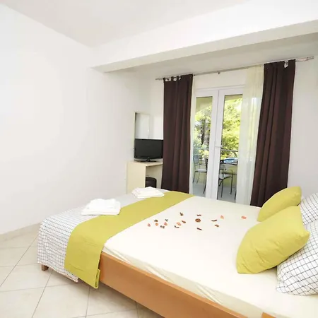 In Okrug Gornji 6188 Apartment